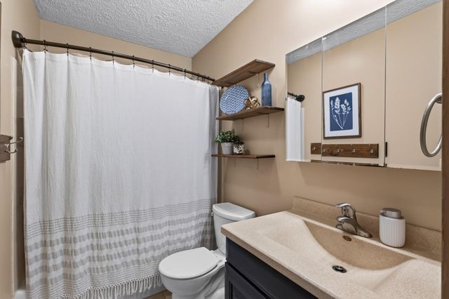 4748 107th Avenue NE, Circle Pines, MN 55014