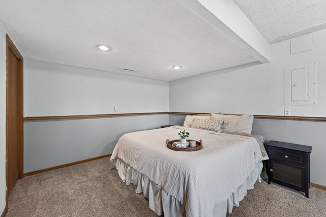 4748 107th Avenue NE, Circle Pines, MN 55014