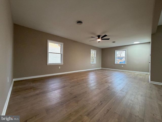 1906 HARBOR DR, Chester, MD 21619