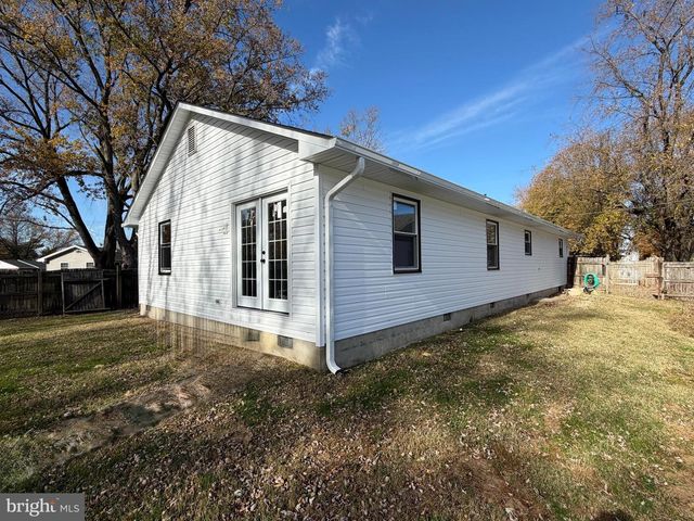 1906 HARBOR DR, Chester, MD 21619