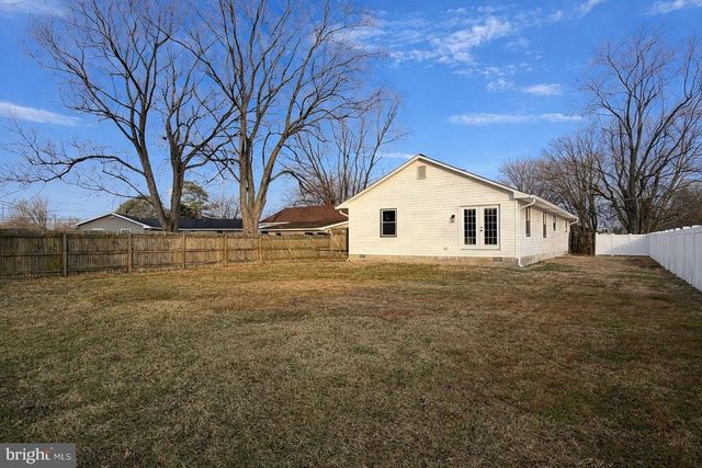 1906 HARBOR DR, Chester, MD 21619