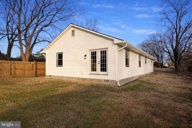 1906 HARBOR DR, Chester, MD 21619