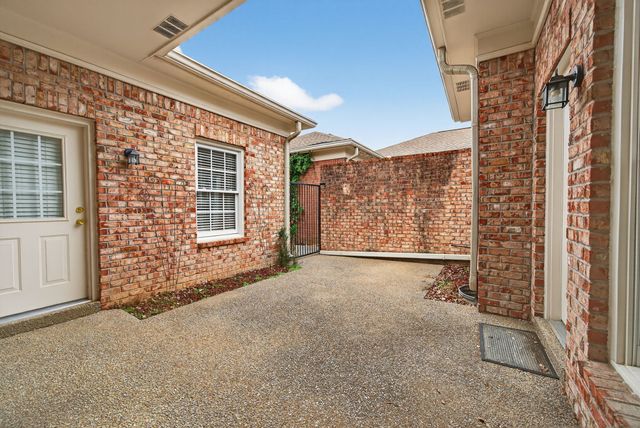 5601 Cloverland Dr Apt 118, Brentwood, TN 37027