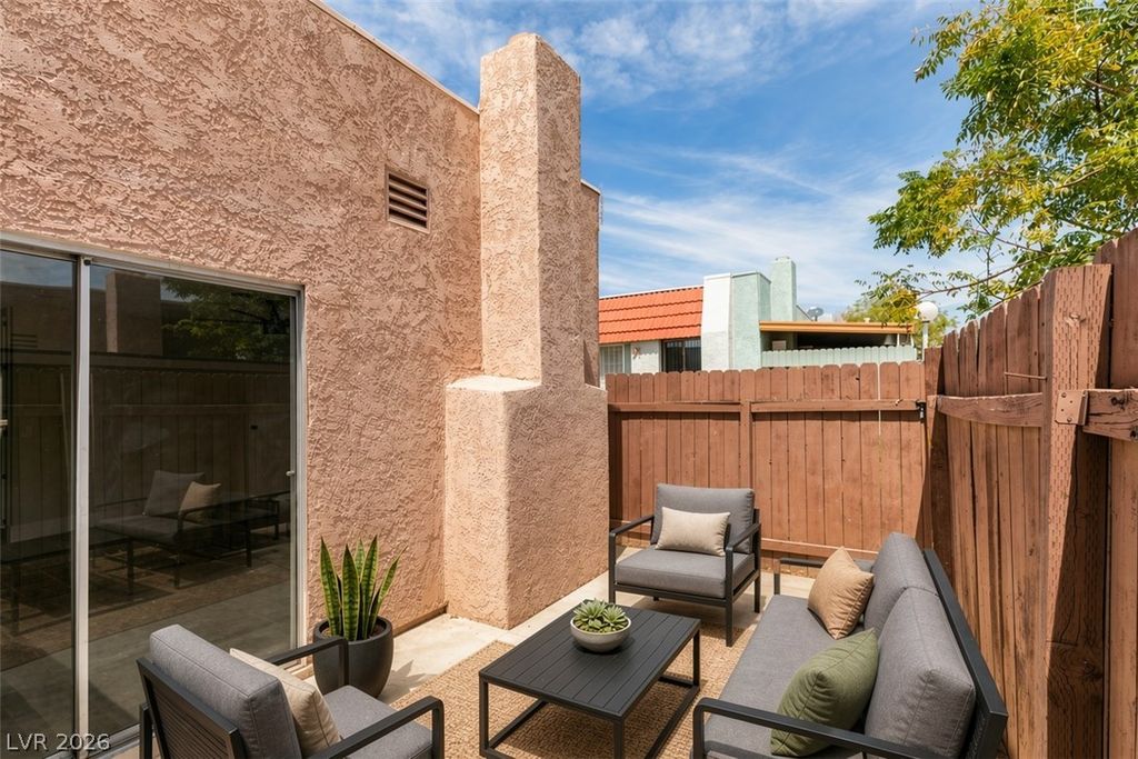 3638 Villa Knolls East Drive, Las Vegas, NV 89120 — photo 5