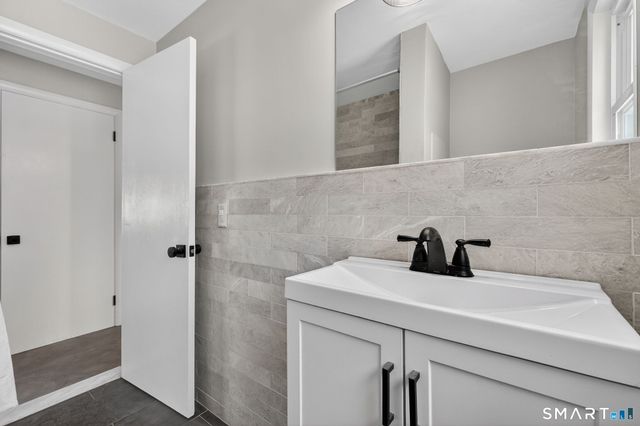 52 Barbonsel Road, East Hartford, CT 06118