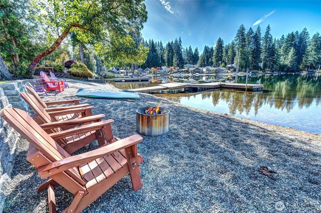 70 E Weymouth Place, Shelton, WA 98584