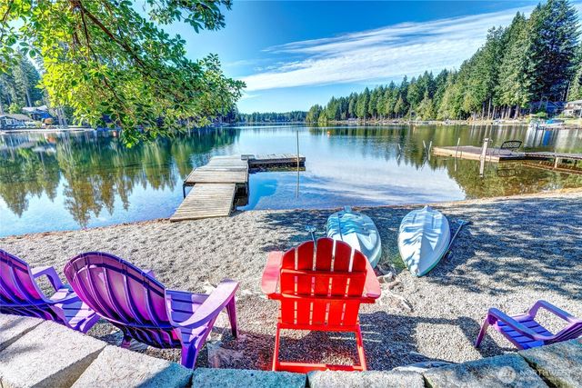 70 E Weymouth Place, Shelton, WA 98584