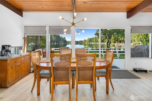 70 E Weymouth Place, Shelton, WA 98584
