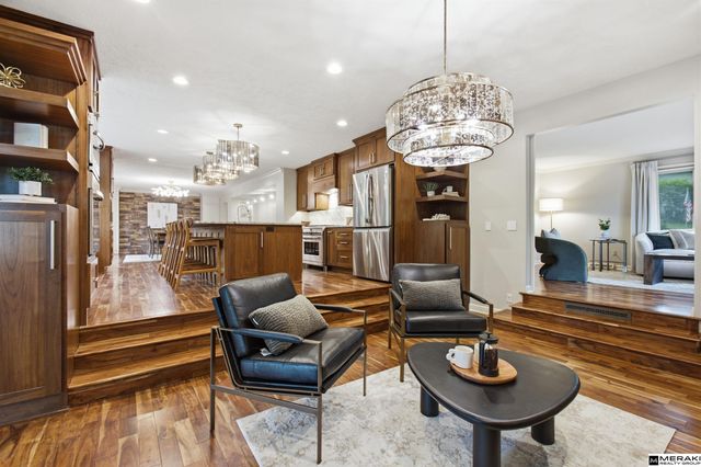 409 Martin Drive N, Bellevue, NE 68005