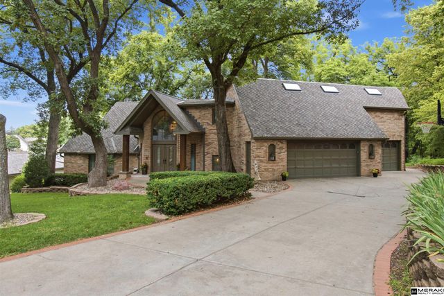 409 Martin Drive N, Bellevue, NE 68005