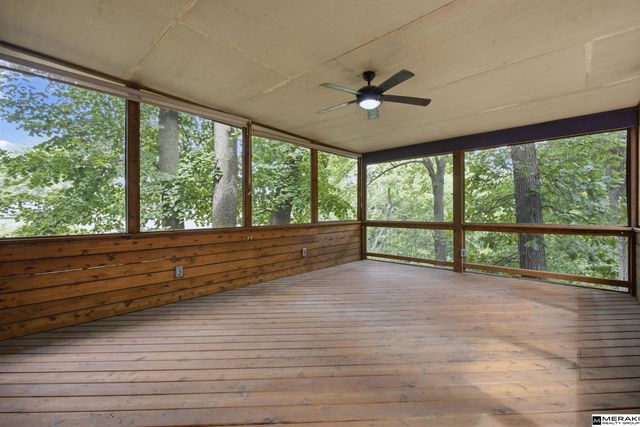 409 Martin Drive N, Bellevue, NE 68005