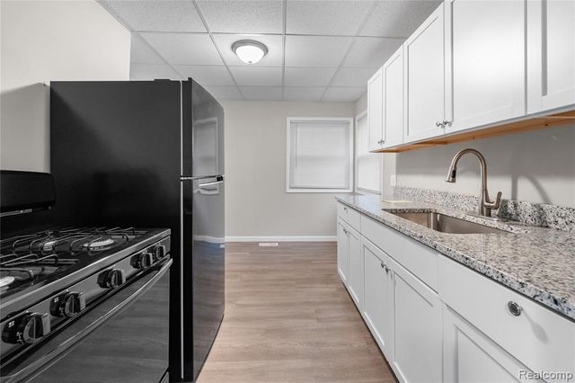 12823 Sherman Avenue, Warren, MI 48089