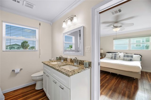316 Copano Ridge Road, Rockport, TX 78382