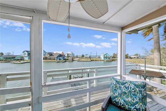 316 Copano Ridge Road, Rockport, TX 78382
