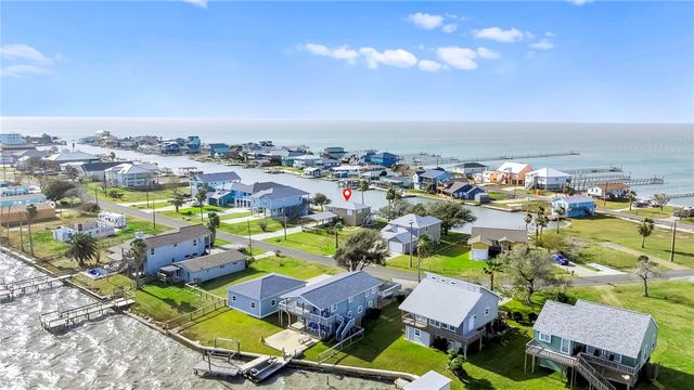 316 Copano Ridge Road, Rockport, TX 78382