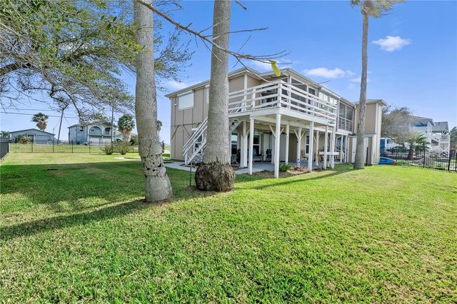 316 Copano Ridge Road, Rockport, TX 78382