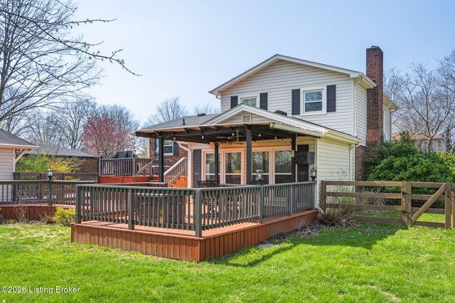 6530 Manassas Dr, Pewee Valley, KY 40056