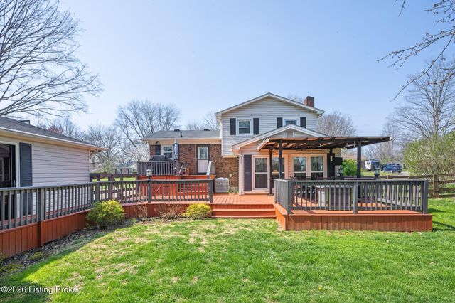 6530 Manassas Dr, Pewee Valley, KY 40056