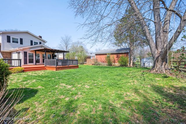 6530 Manassas Dr, Pewee Valley, KY 40056