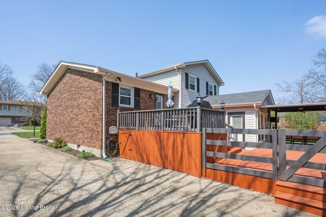 6530 Manassas Dr, Pewee Valley, KY 40056