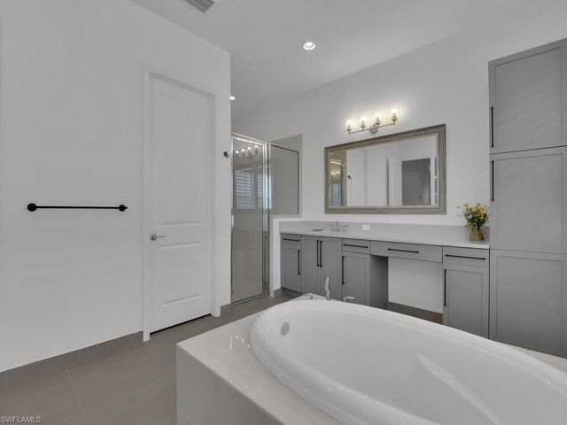 28606 Sicily LOOP, Bonita Springs, FL 34135