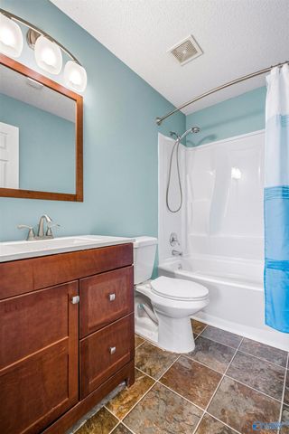 8246 Wall Triana Hwy, Harvest, AL 35749