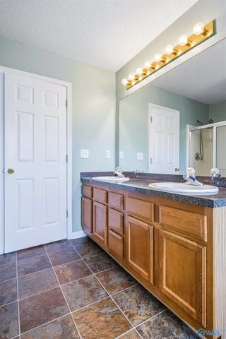 8246 Wall Triana Hwy, Harvest, AL 35749