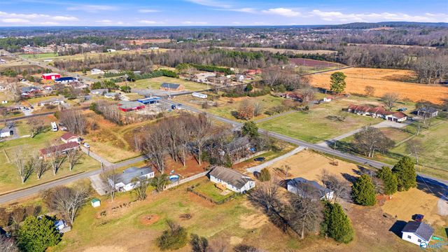 8246 Wall Triana Hwy, Harvest, AL 35749