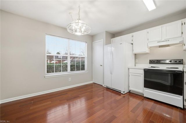 112 Toddsbury CT, Suffolk, VA 23434