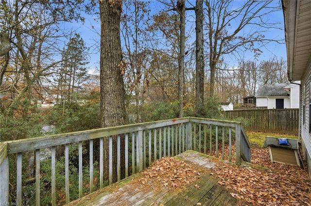 112 Toddsbury CT, Suffolk, VA 23434