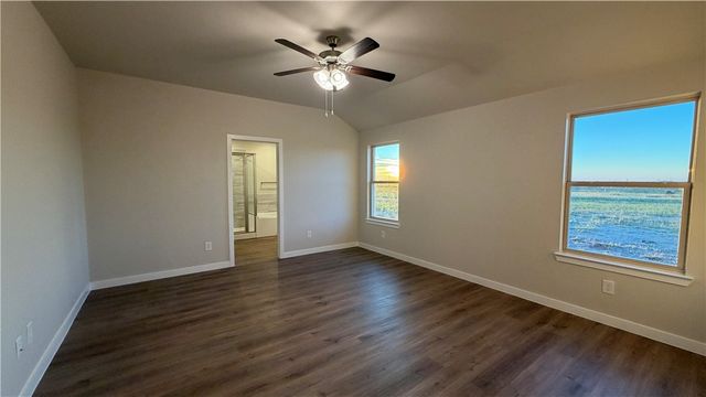 3542 Sepehr Lake Dr, Robstown, TX 78380