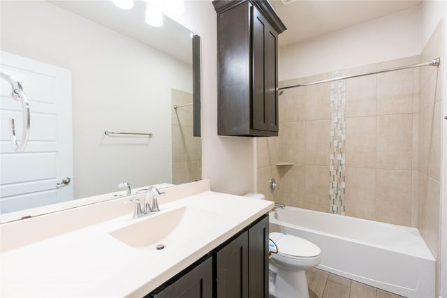 1008 Peacock, Carrollton, TX 75007