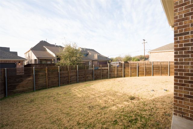 1008 Peacock, Carrollton, TX 75007