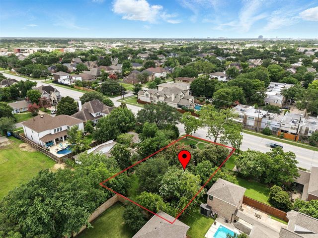 6305 S Rice Avenue, Bellaire, TX 77401