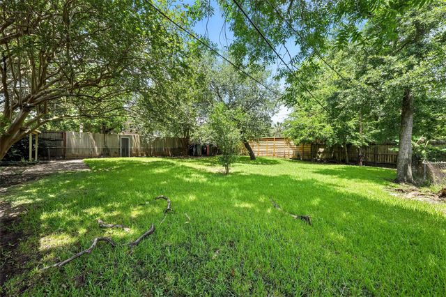 6305 S Rice Avenue, Bellaire, TX 77401