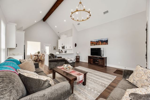 109 Vaughn Meadows Drive, Tom Bean, TX 75491