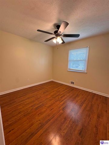 108 Wedgewood Court, Radcliff, KY 40160