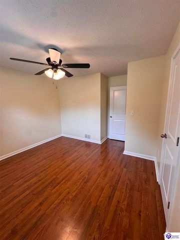 108 Wedgewood Court, Radcliff, KY 40160