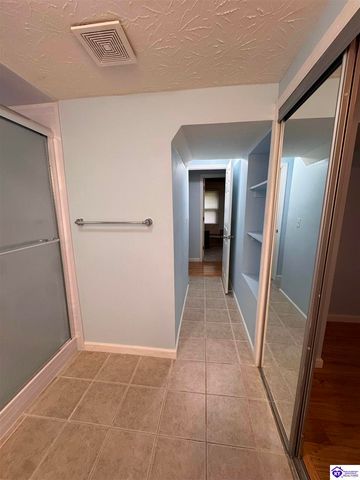 108 Wedgewood Court, Radcliff, KY 40160