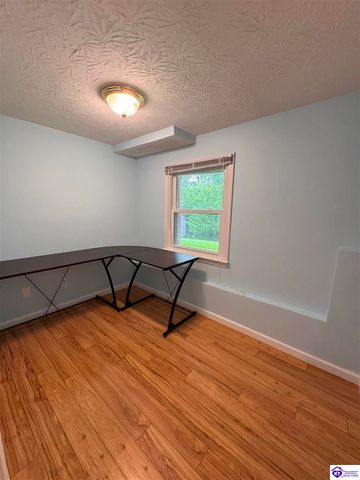 108 Wedgewood Court, Radcliff, KY 40160