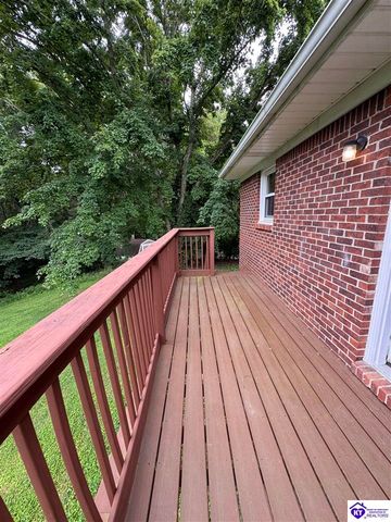 108 Wedgewood Court, Radcliff, KY 40160