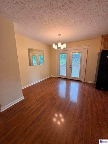 108 Wedgewood Court, Radcliff, KY 40160