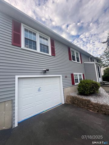 33 Sky View Circle, Hamden, CT 06514