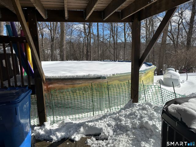 33 Sky View Circle, Hamden, CT 06514