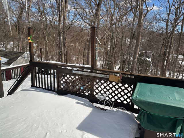 33 Sky View Circle, Hamden, CT 06514