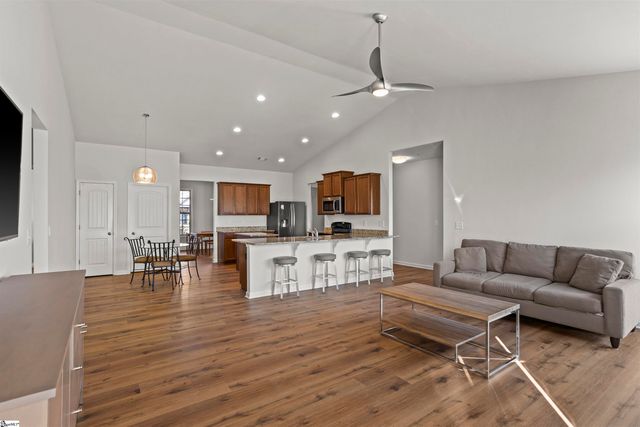 112 Moonlit Drive, Greenville, SC 29605