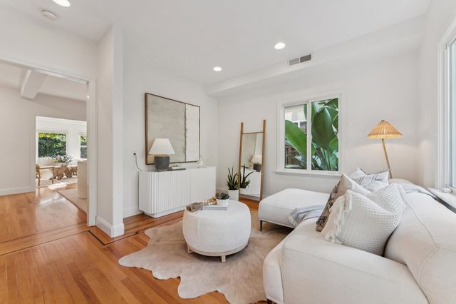 688 57th ST, Oakland, CA 94609