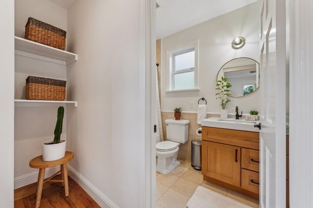 688 57th ST, Oakland, CA 94609