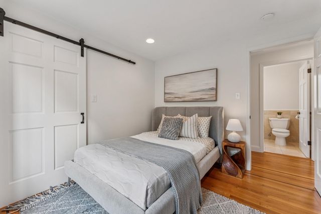 688 57th ST, Oakland, CA 94609