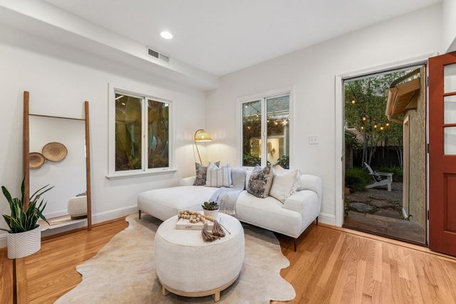 688 57th ST, Oakland, CA 94609